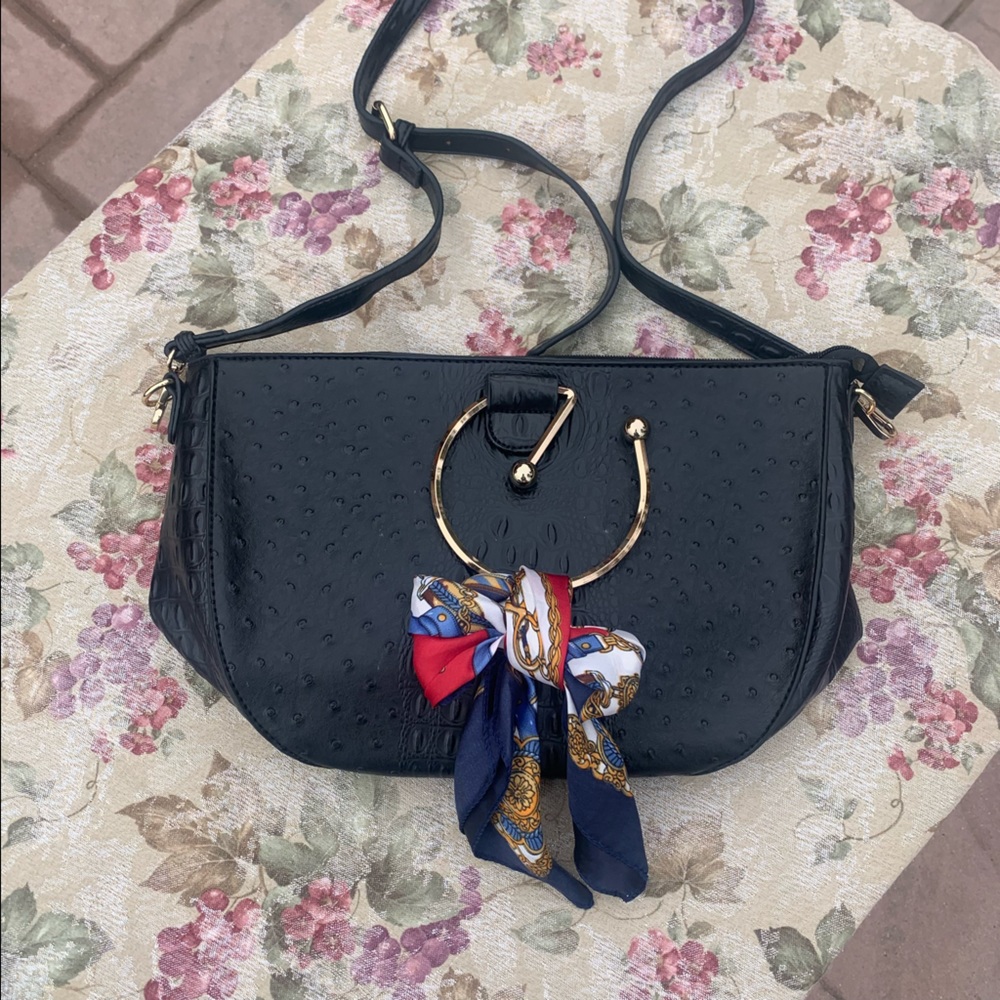 Elegant Black Shoulder Bag with Gold Accents
